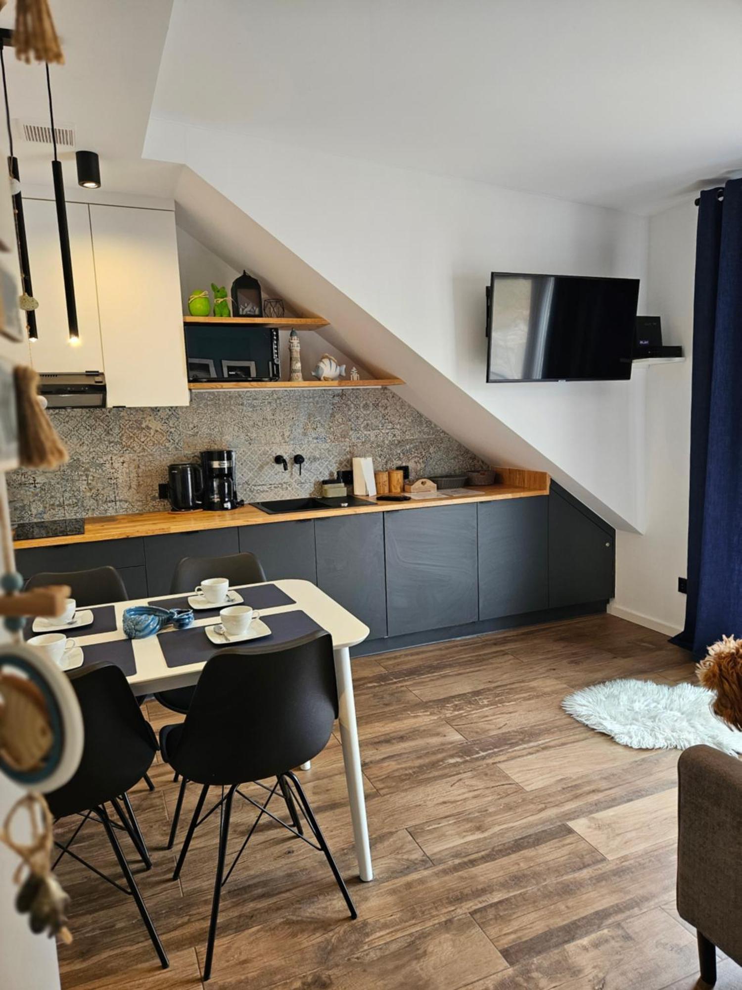 Apartment Grunwaldzka 105 Z Tarasem 5o M Do Plazy Pobierowo